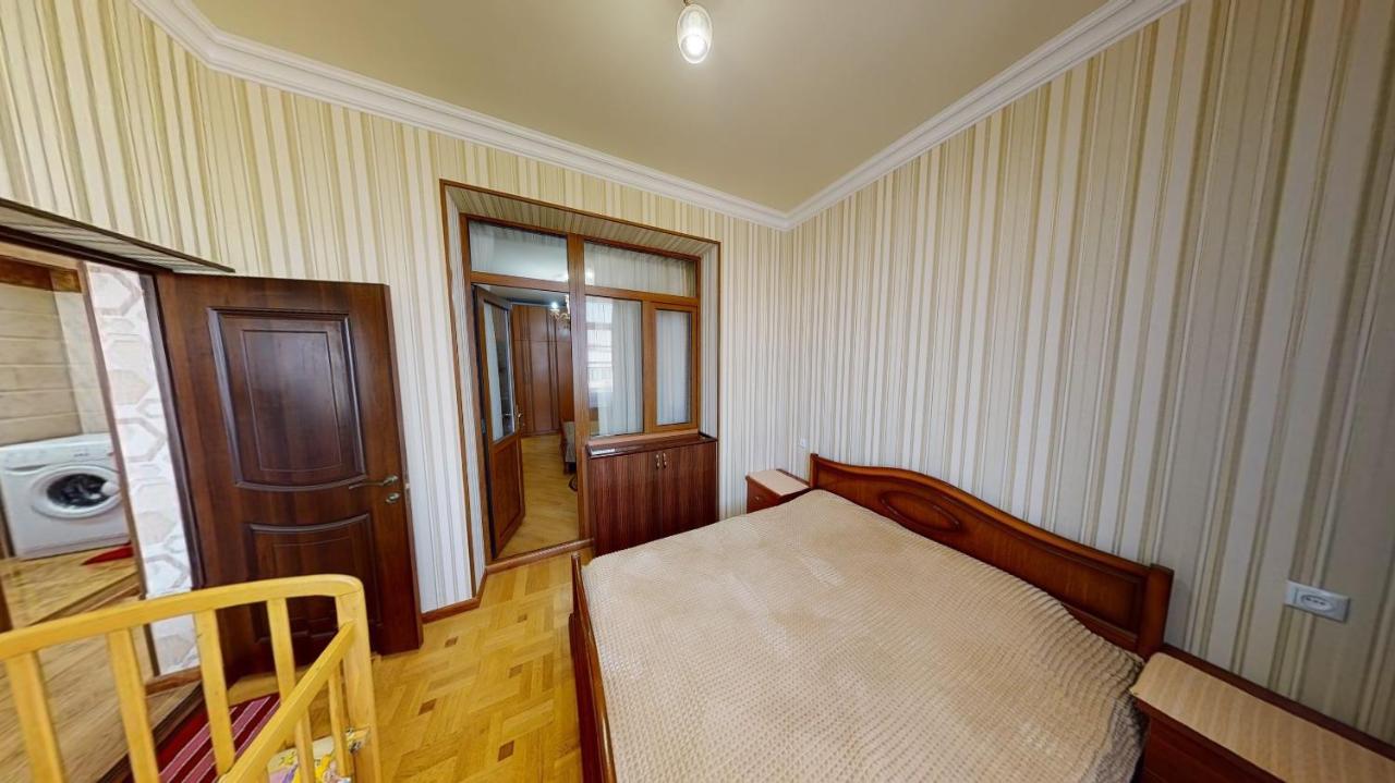 Yerevan City Center Apartment Kültér fotó